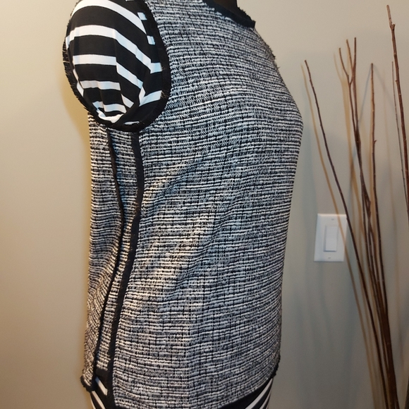NWOT Banana Republic Black Mix Vest - Picture 4 of 6